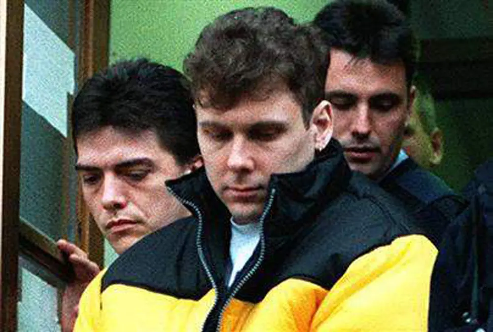 Asesinos a sangre fría "Ken y Barbie" Asesinos a sangre fría "Ken y Barbie"
