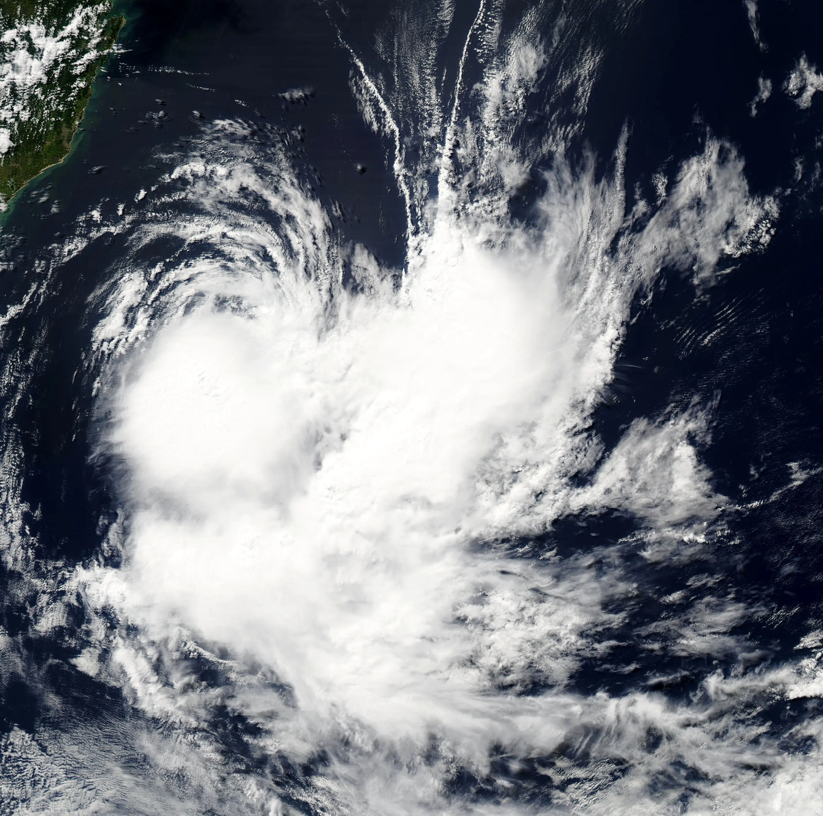 tormenta tropical
