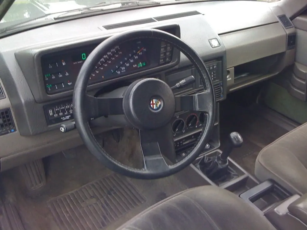 lancia delta lancia delta