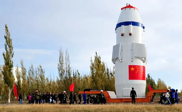 El Futuro Llego Hace Rato: Chinos en el Espacio.