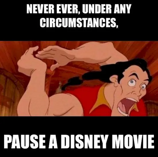 14 Razones para Nunca pausar una película de Disney [Humor]