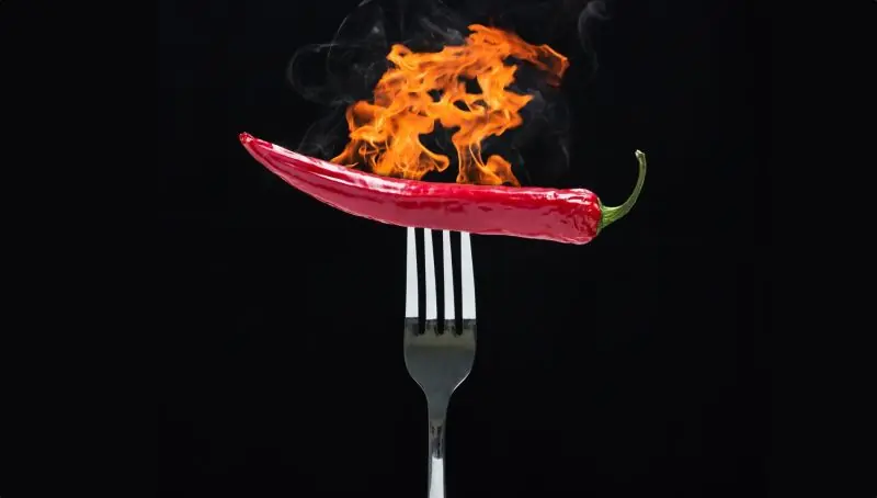 Porqué pica la comida picante y porqué beber agua lo empeora