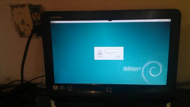 Compac Presario CQ1+Debian 8.3 Y disco en estado solido