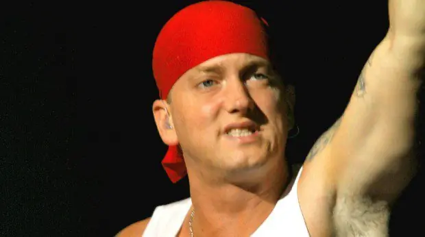 Eminem se puso ortiva, no permite ver su show en vivo
