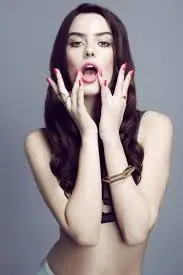 Caitlyn Rickets le das? Caitlyn Rickets le das?