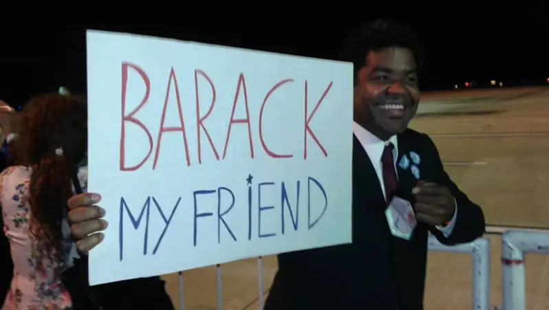 Omar Obaca fue a recibir a su "amigo" Obama