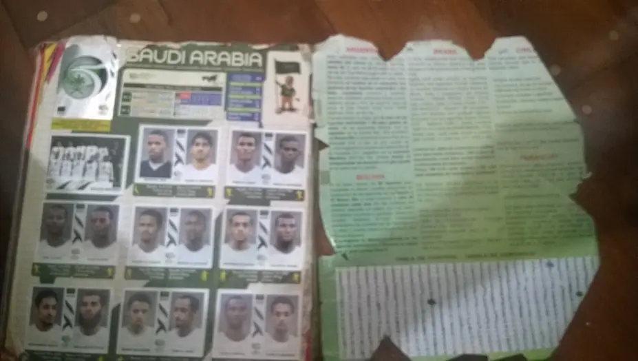 Encontré mi álbum del Mundial 2006 y te lo muestro Encontré mi álbum del Mundial 2006 y te lo muestro