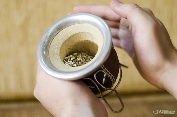 Prohibieron el mate, pero no por mucho tiempo.