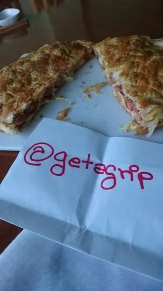 Torta de salchicas, receta propia,muy fácil!!!!!!!