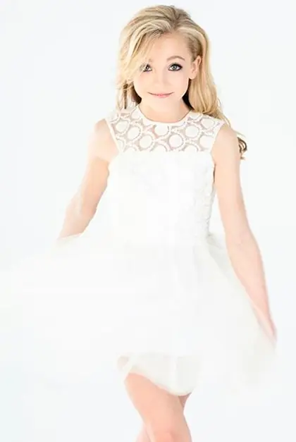 Brynn Rumfallo, bailarina y modelo de 12 años