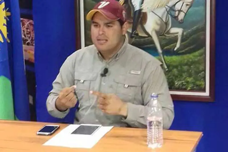 Vzla:Alcadia se muda a estadio por no pagar alquileres