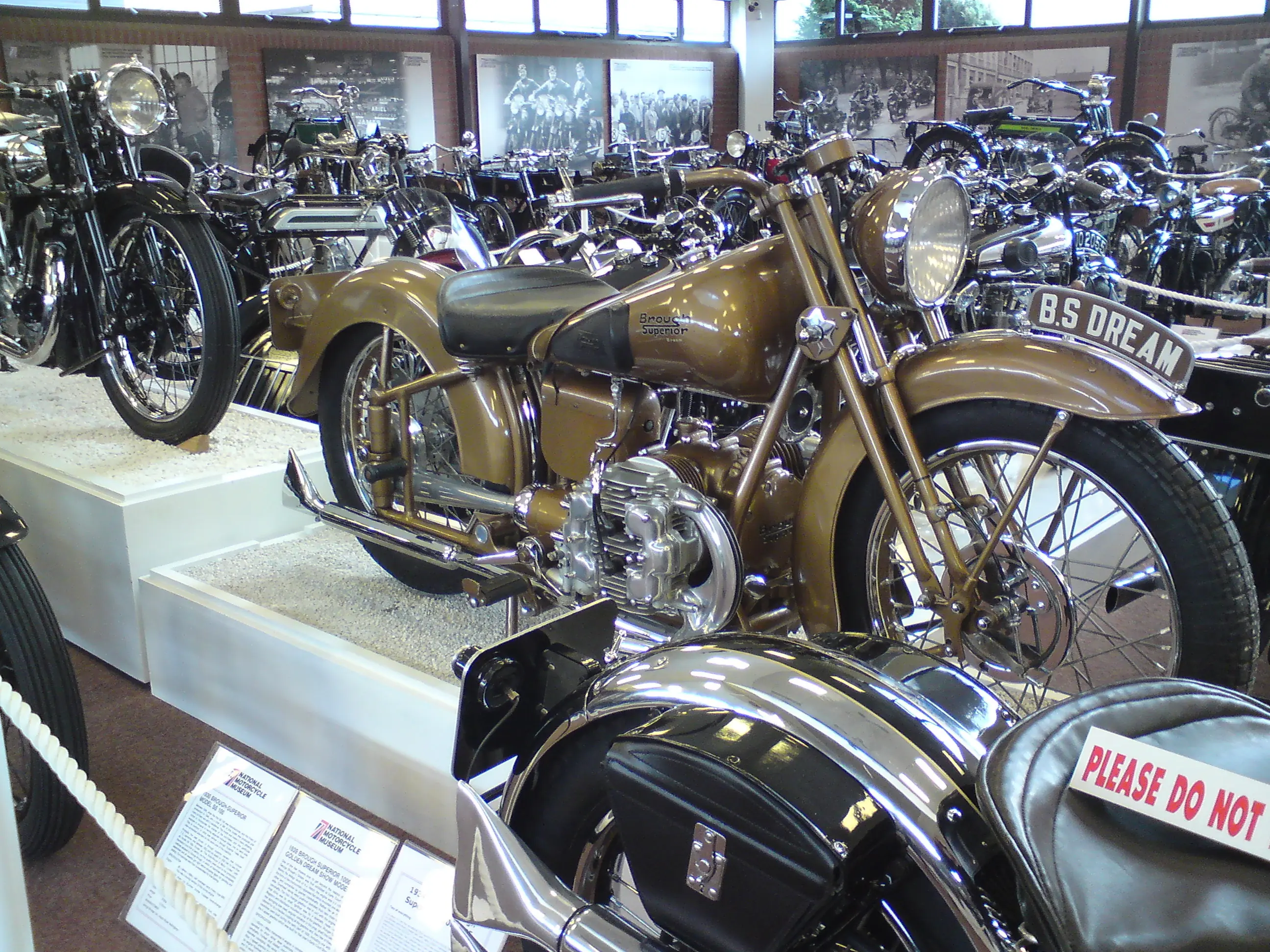 El museo nacional de las motocicletas de Birmingham