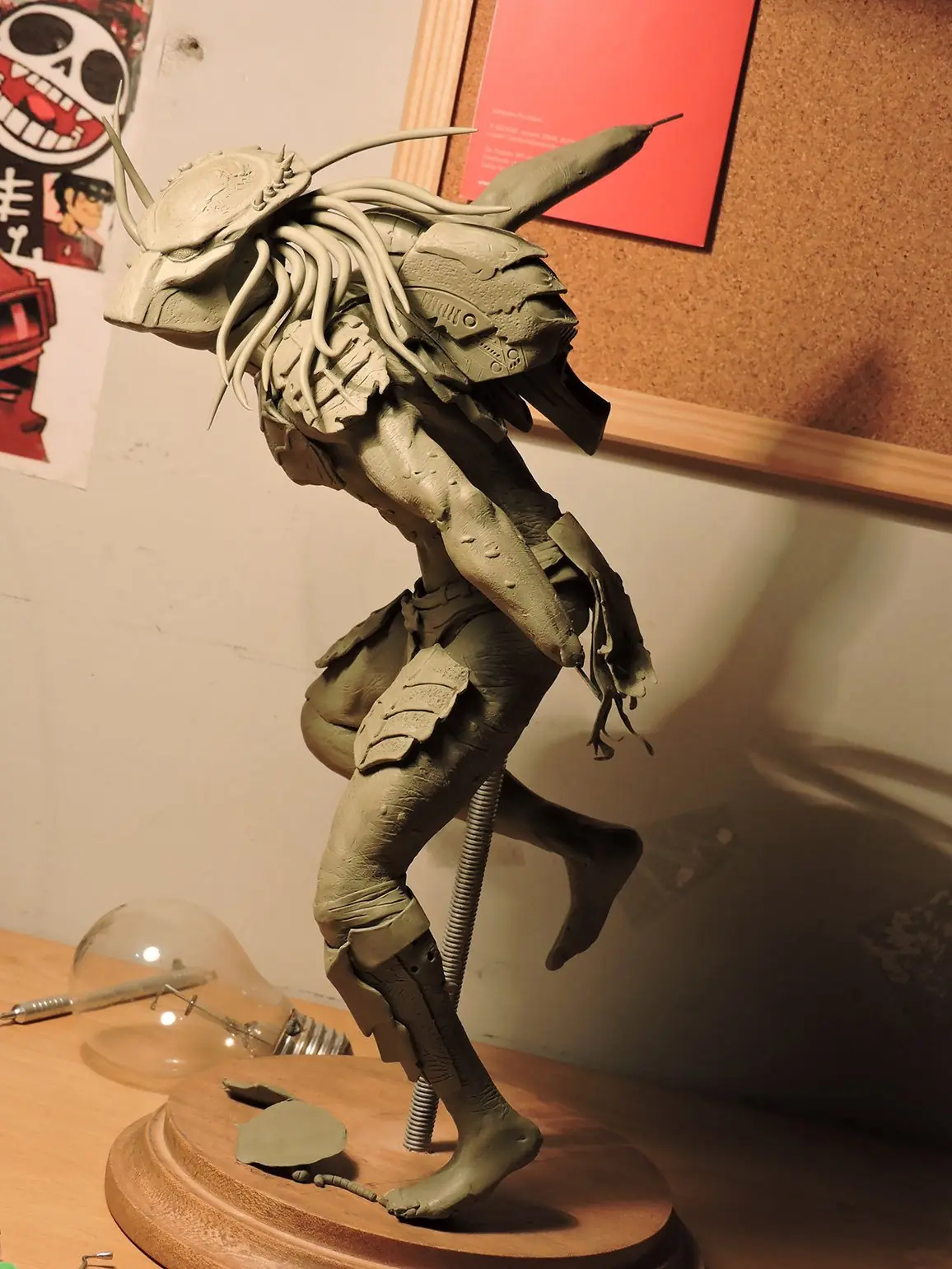 Hice un depredador de plastilina y te lo muestro