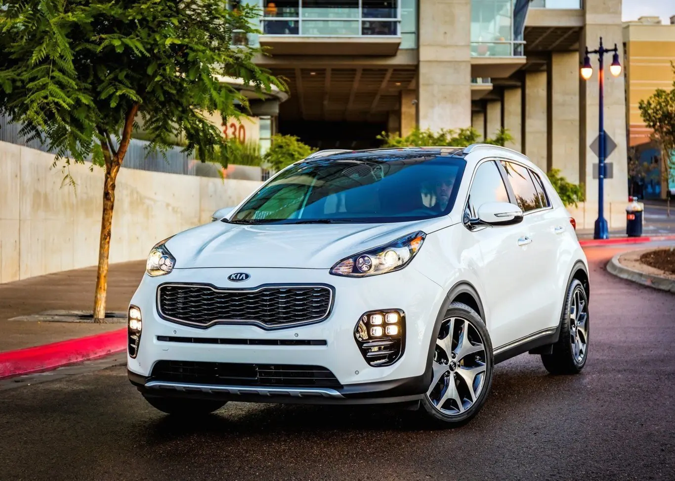 Estos son los 47 autos que llegarán a México en 2016.