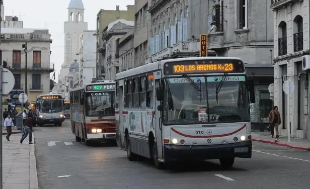 Sos pobre? seguí disfrutando Uruguay sube el boleto $2!!
