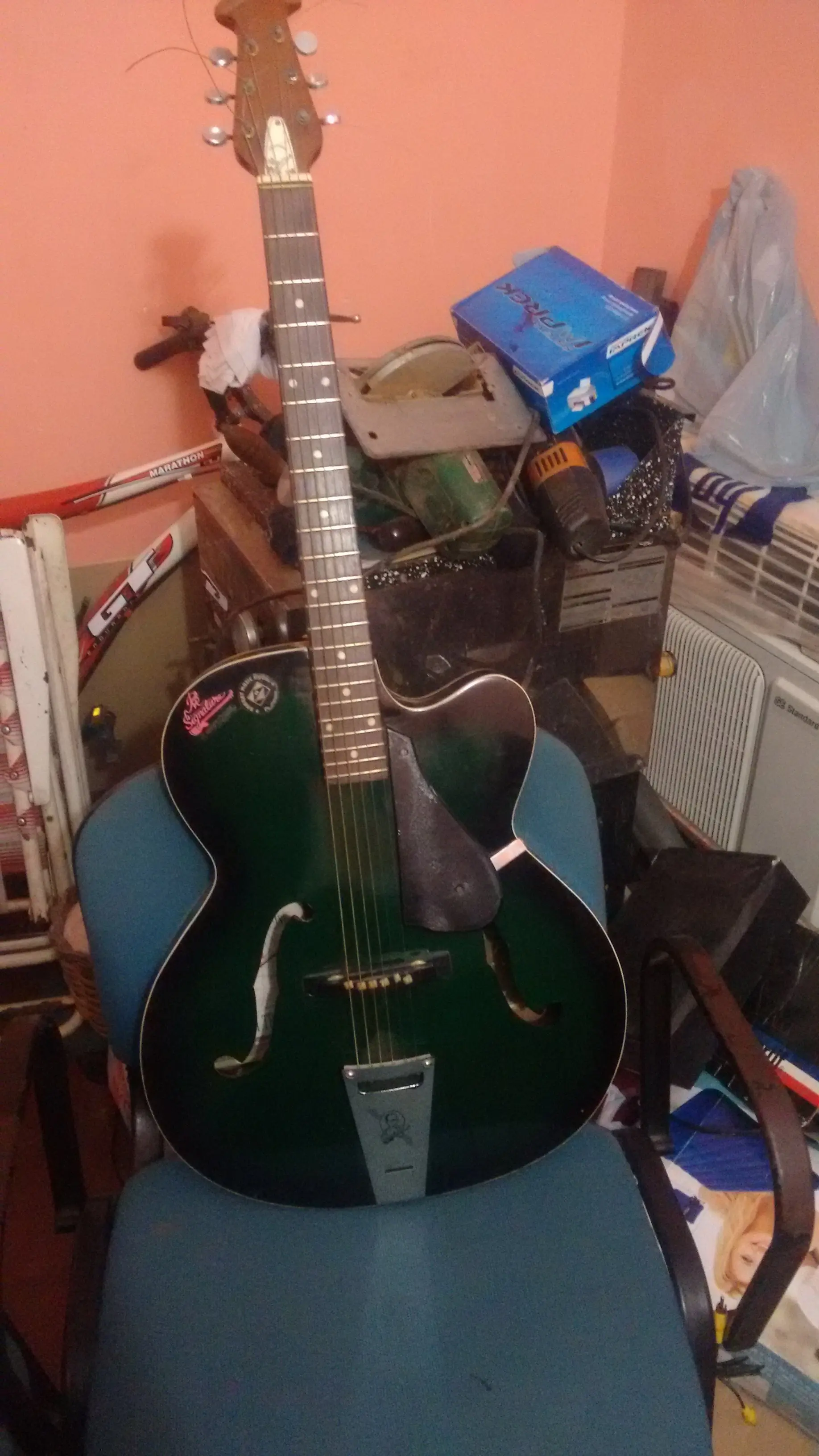 Restaure mi guitarra acustica! Restaure mi guitarra acustica!