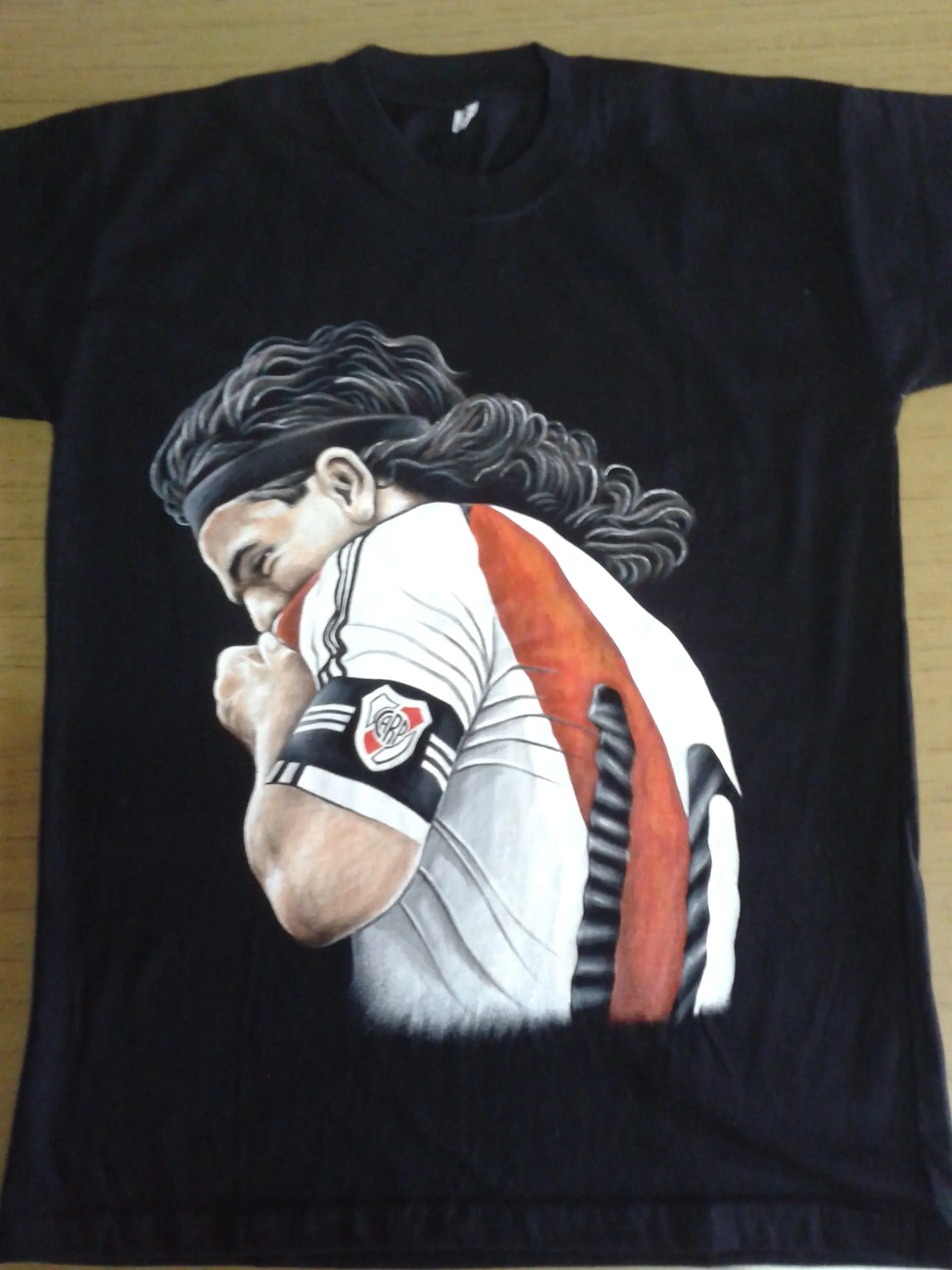 Remera pintada de Ariel Ortega "El Burrito Ortega"
