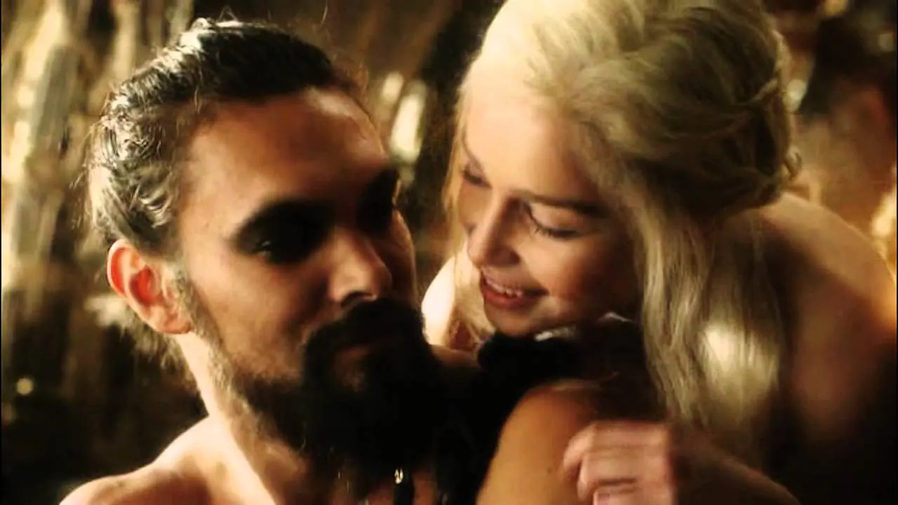 El pene de Khal Drogo es demasiado bueno: Khaleesi. El pene de Khal Drogo es demasiado bueno: Khaleesi.