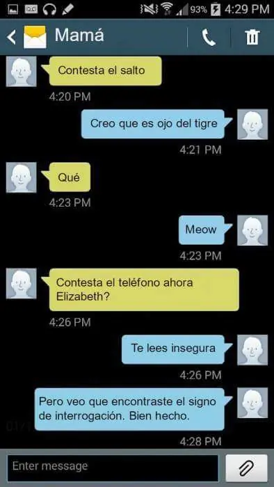 Un Poco De Humor Entre Una Madre y Su Hija