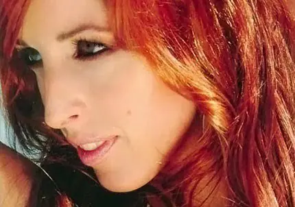 Que tiene esta mujer...?