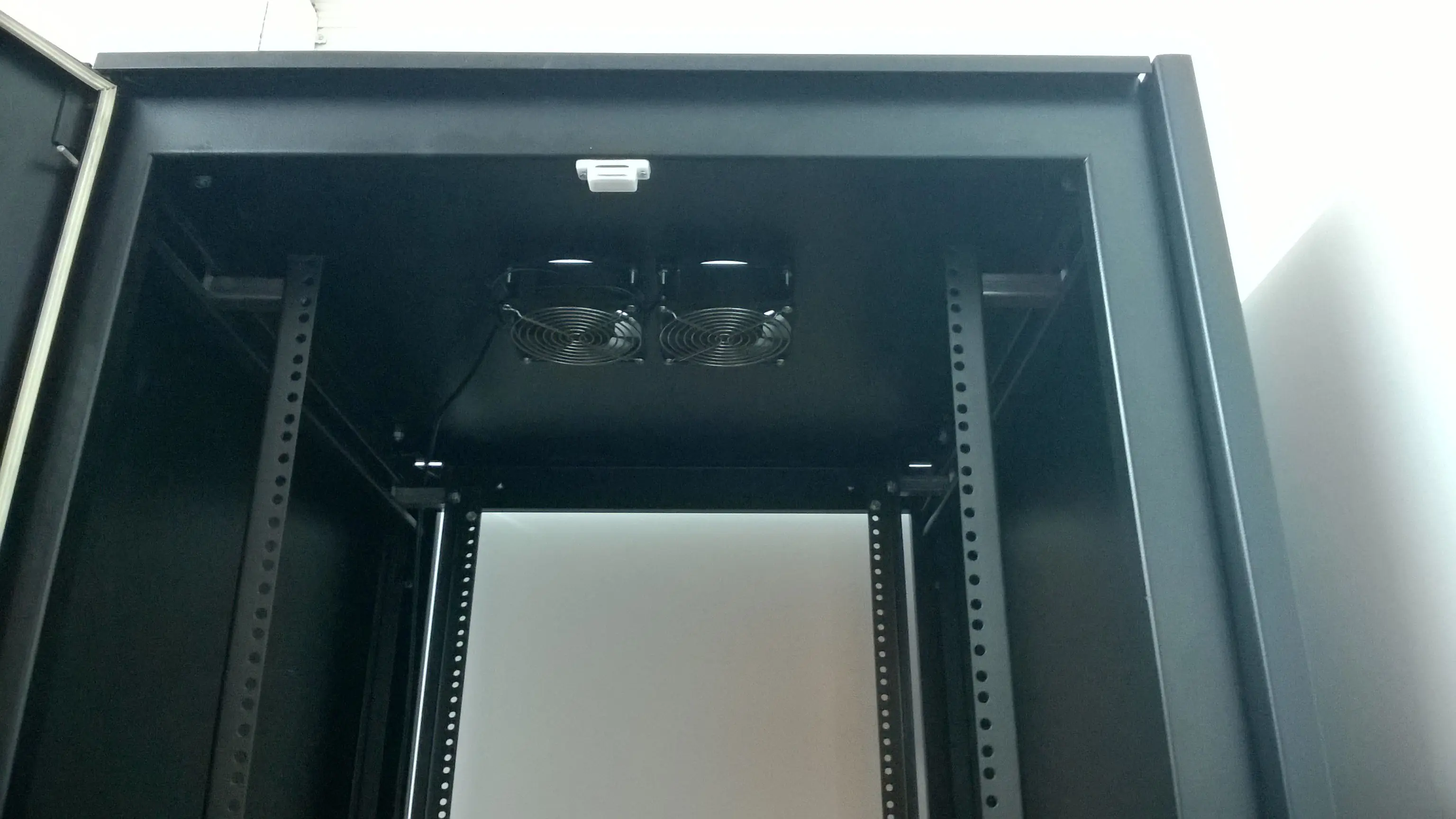 En la empresa necesitaban un rack y mira lo que hice En la empresa necesitaban un rack y mira lo que hice