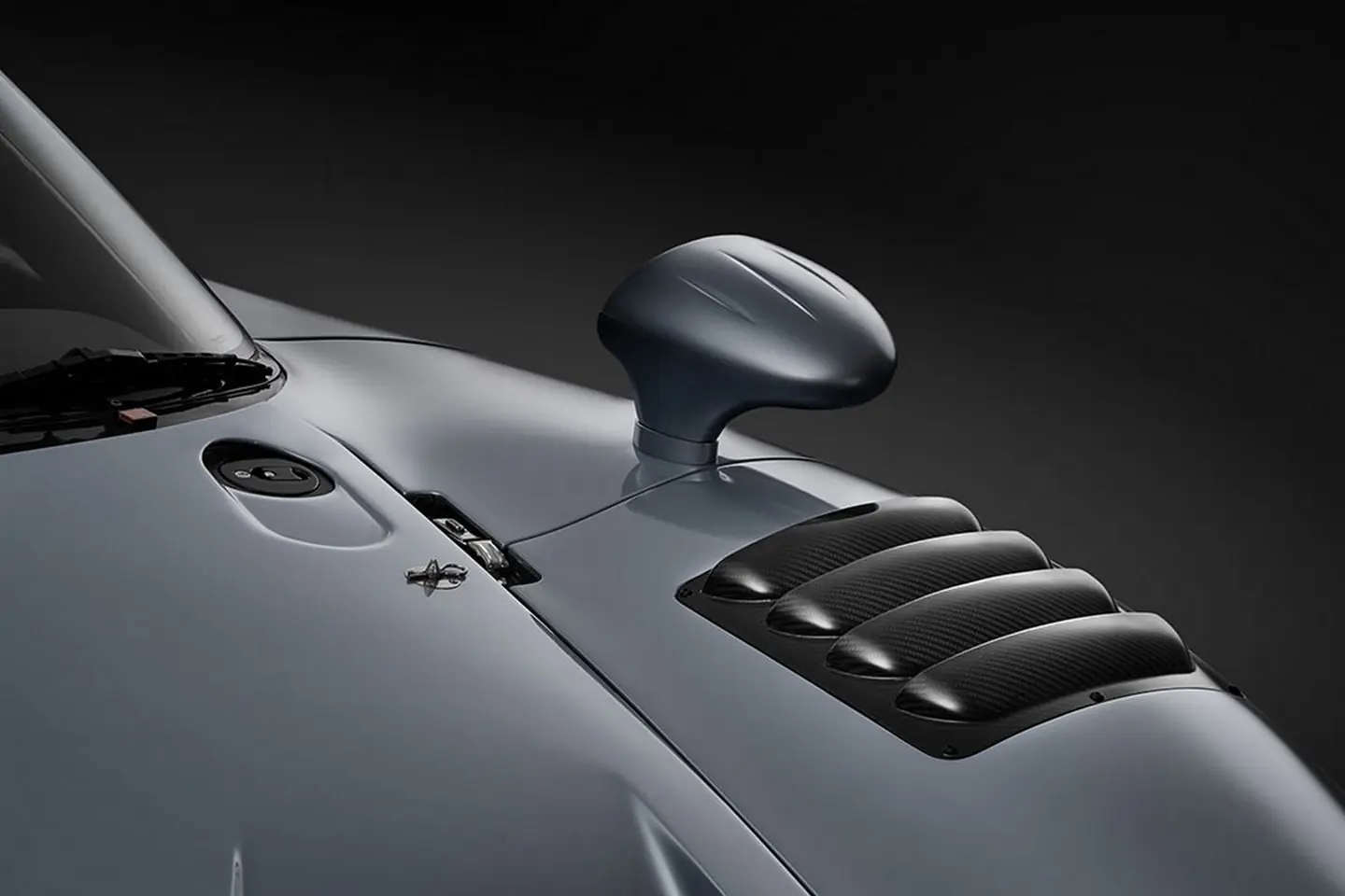 Este Porsche 911 GT1 Evolution se subasta y puede ser tuyo