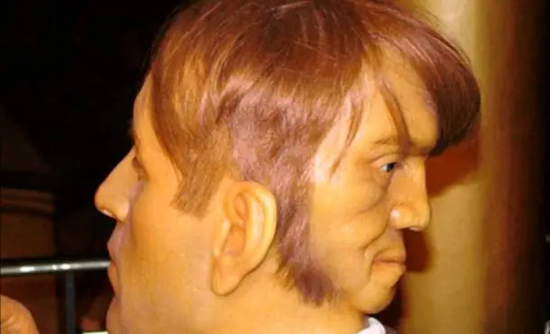 historia de EDWARD MORDRAKE, el hombre con dos caras