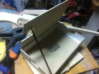 cigar box guitar