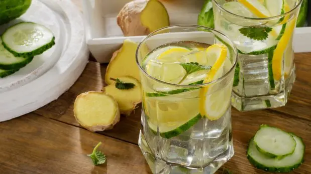 Cinco recetas naturales para darle sabor al agua