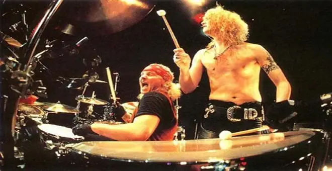 Guns N' Roses Quien es mejor batero? Sorum, Adler o Ferrer? Guns N' Roses Quien es mejor batero? Sorum, Adler o Ferrer?