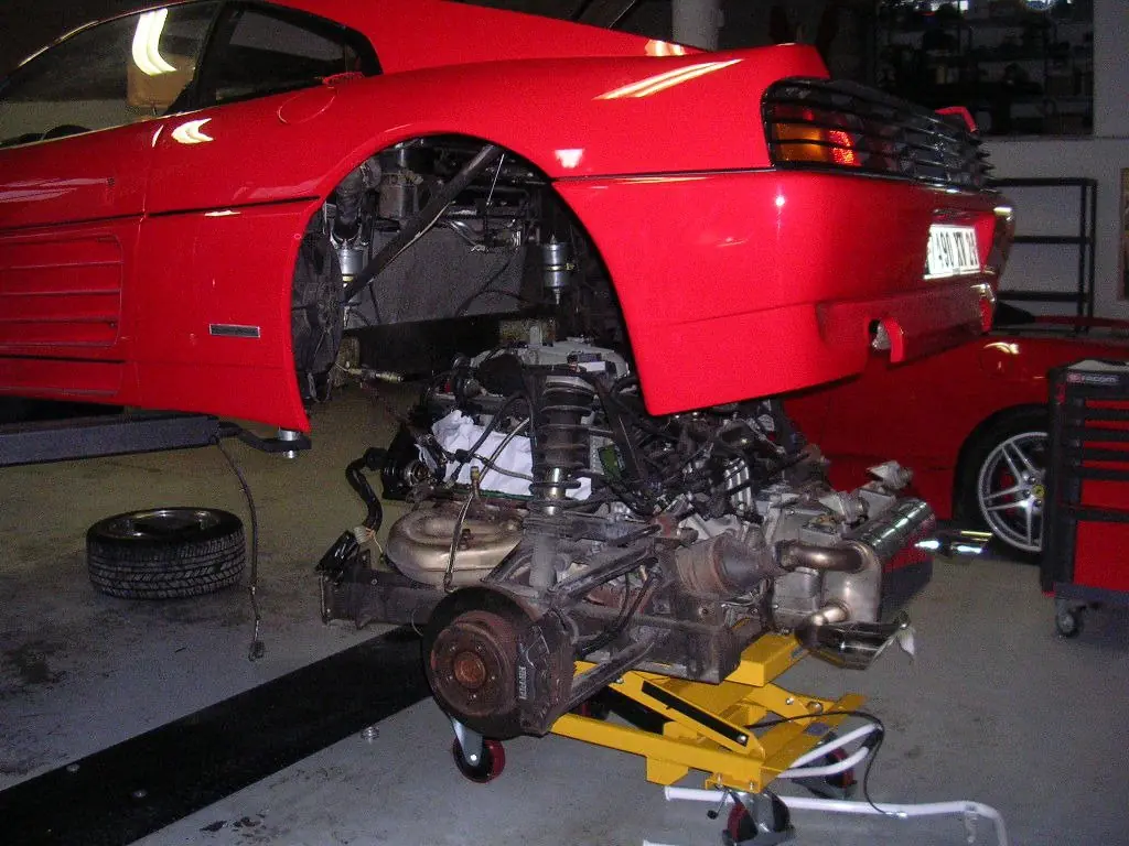 Ferrari 348, El Ferrari Inacabado Ferrari 348, El Ferrari Inacabado