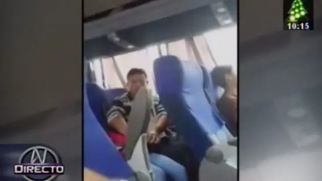 Miró porno y se masturbó frente a todos