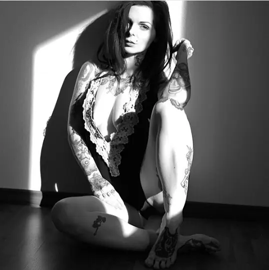 insta