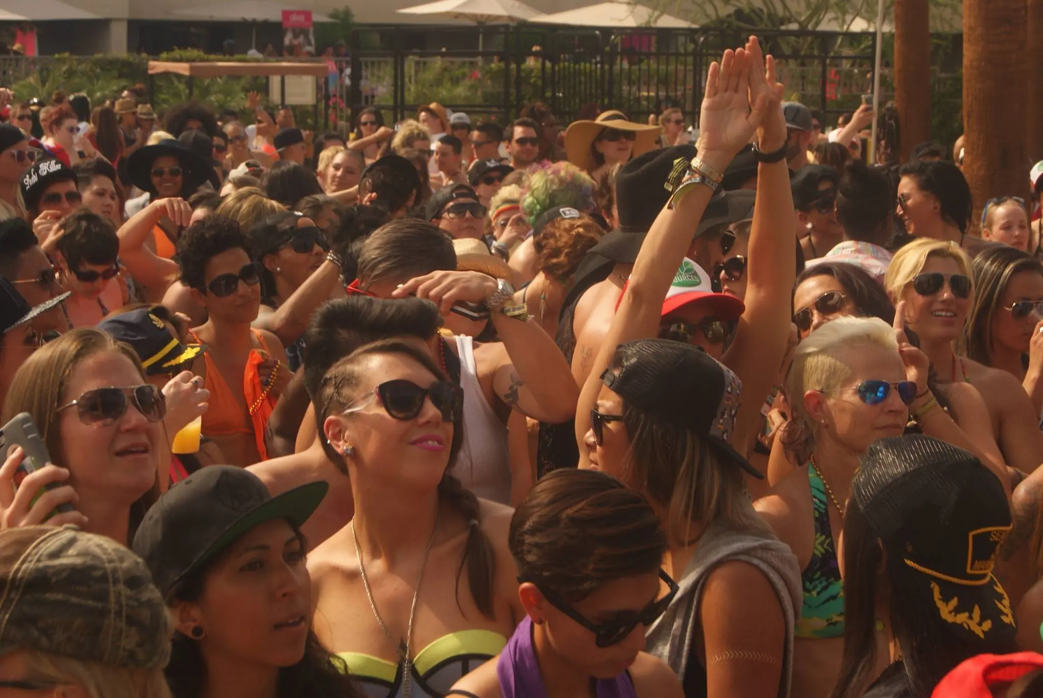 El festival para chicas más grande del mundo: 20.000 lesbis El festival para chicas más grande del mundo: 20.000 lesbis