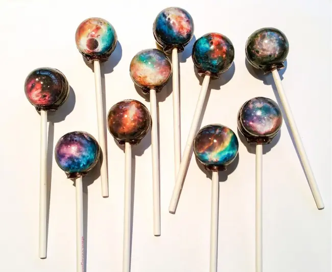 Decora tu casa con el universo.