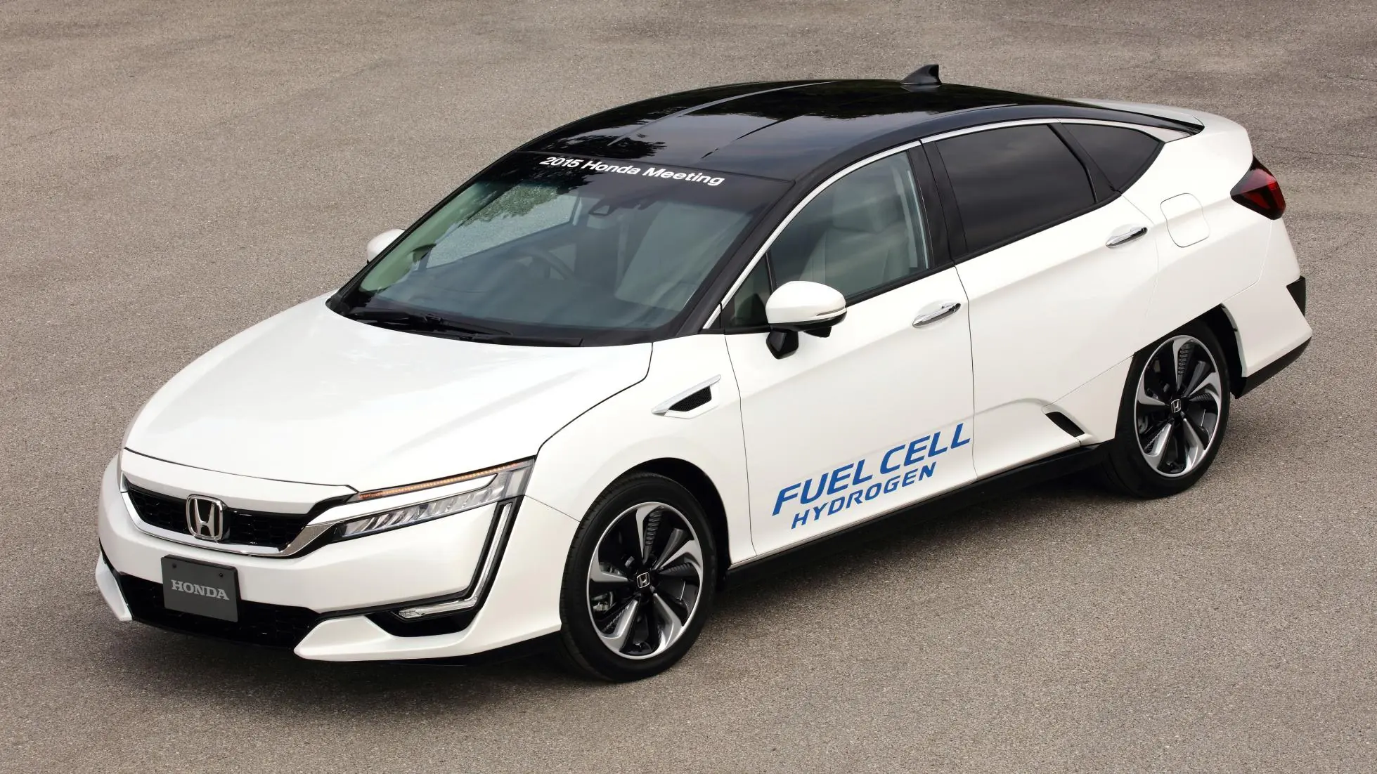Honda presenta la version final FCV con bateria de hidrogeno