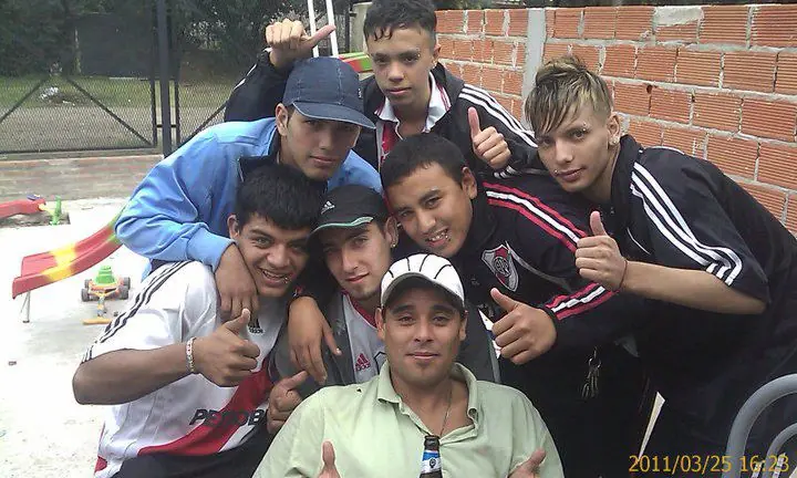 Encontre a "Cj" re durazno y te lo muestro.