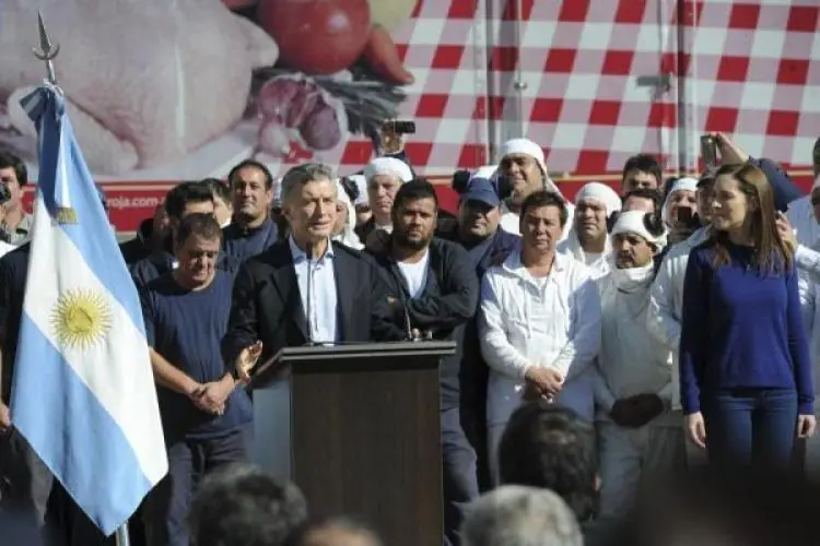 Macri a favor de los despidos