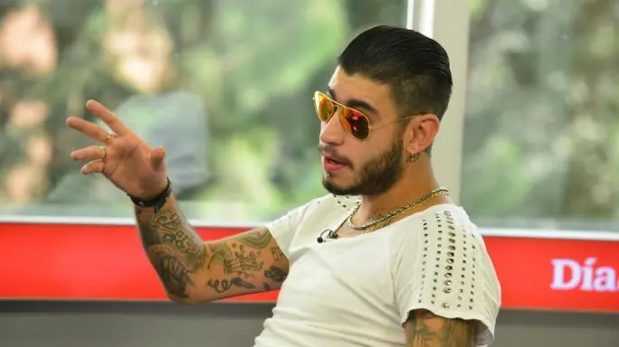 Ulises Bueno y sus cambios de look bajo analisis Taringuero
