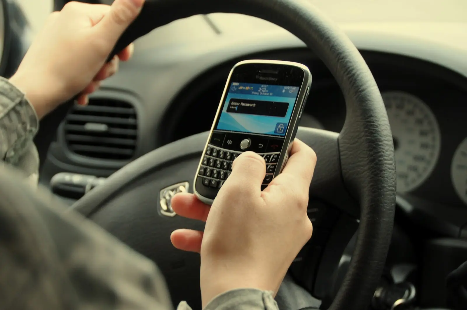 6 Ventajas del modo avión de tu celular.