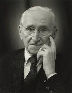 Feliz cumpleaños Hayeck.