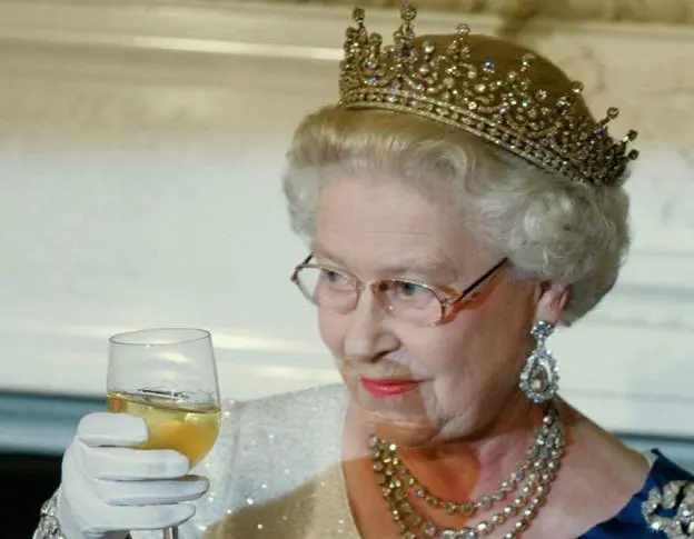 ¿Por qué ha vivido tanto la reina Isabel II?