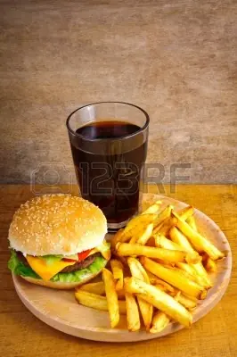 Hamburguesa Con Papas Fritas
