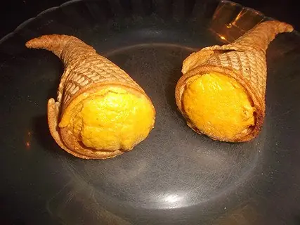 Cucuruchos de tortilla de calçots