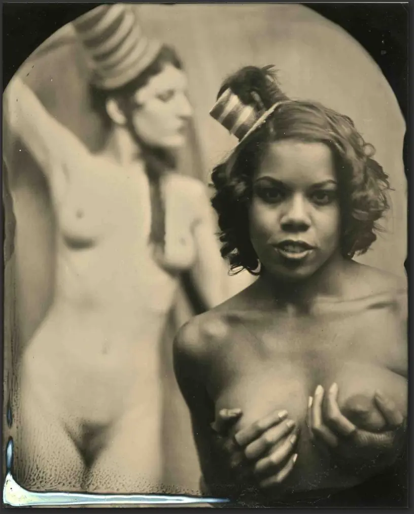 Sensualidad y erotismo a la Sepia - Ed Ross
