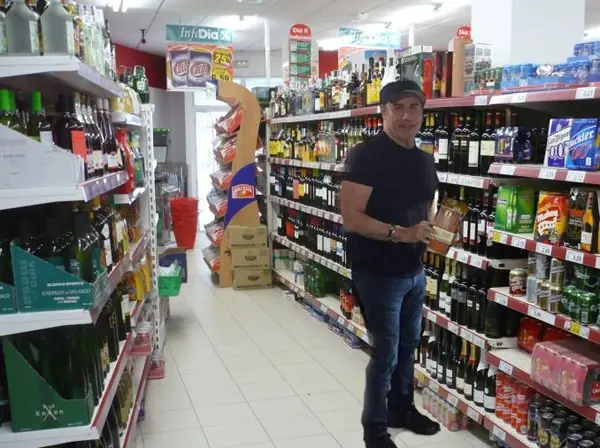 Memes y gif de John Travolta comprando medialuna Actualizado Memes y gif de John Travolta comprando medialuna Actualizado