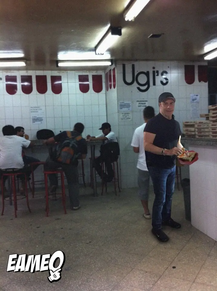 Travolta sigue de gira por el Conurbano!