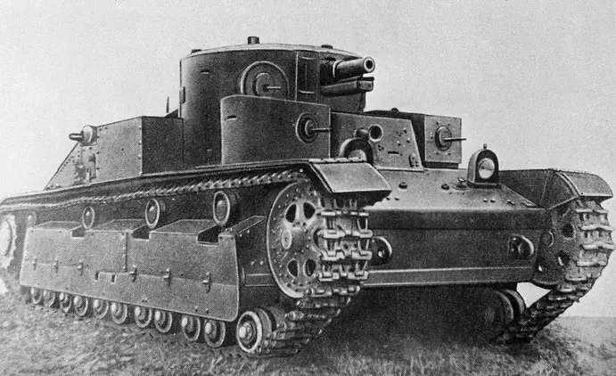 El T-35 y otros tanques simbólicos de Rusia y de la época