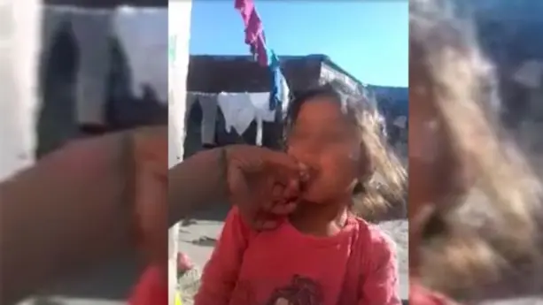 Dekada ganada Madre obliga a fomar porro a su hija