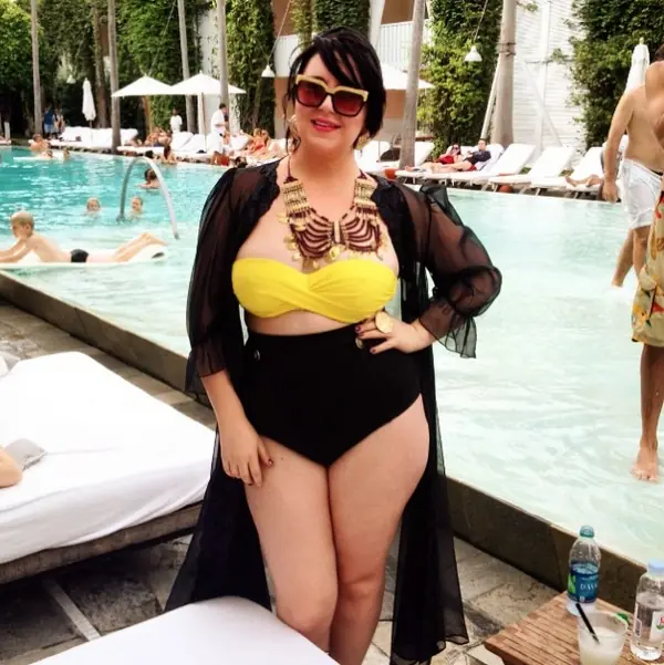 Mujeres comunes en bikini rompen el estandar de belleza Mujeres comunes en bikini rompen el estandar de belleza